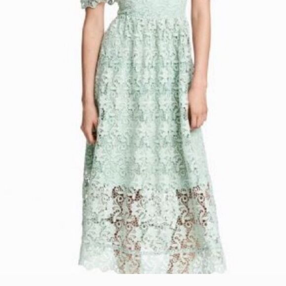 H&M off the shoulder lace dress, size 6 - Picture 3 of 13